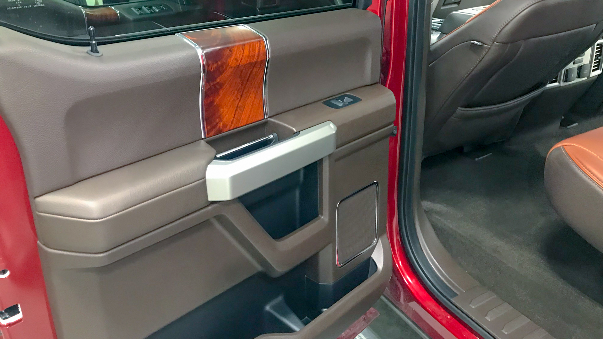 Ford King Ranch Clean Door