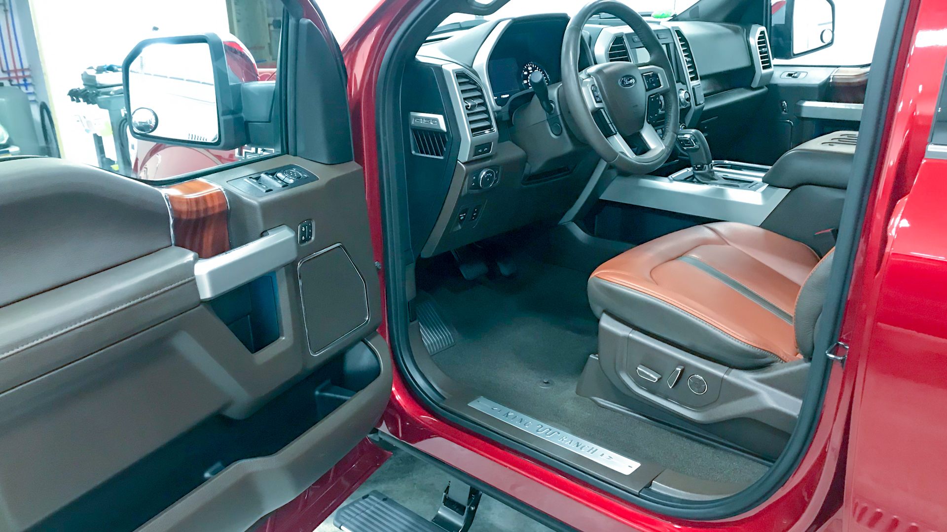 Ford King Ranch Clean interior Driver Side